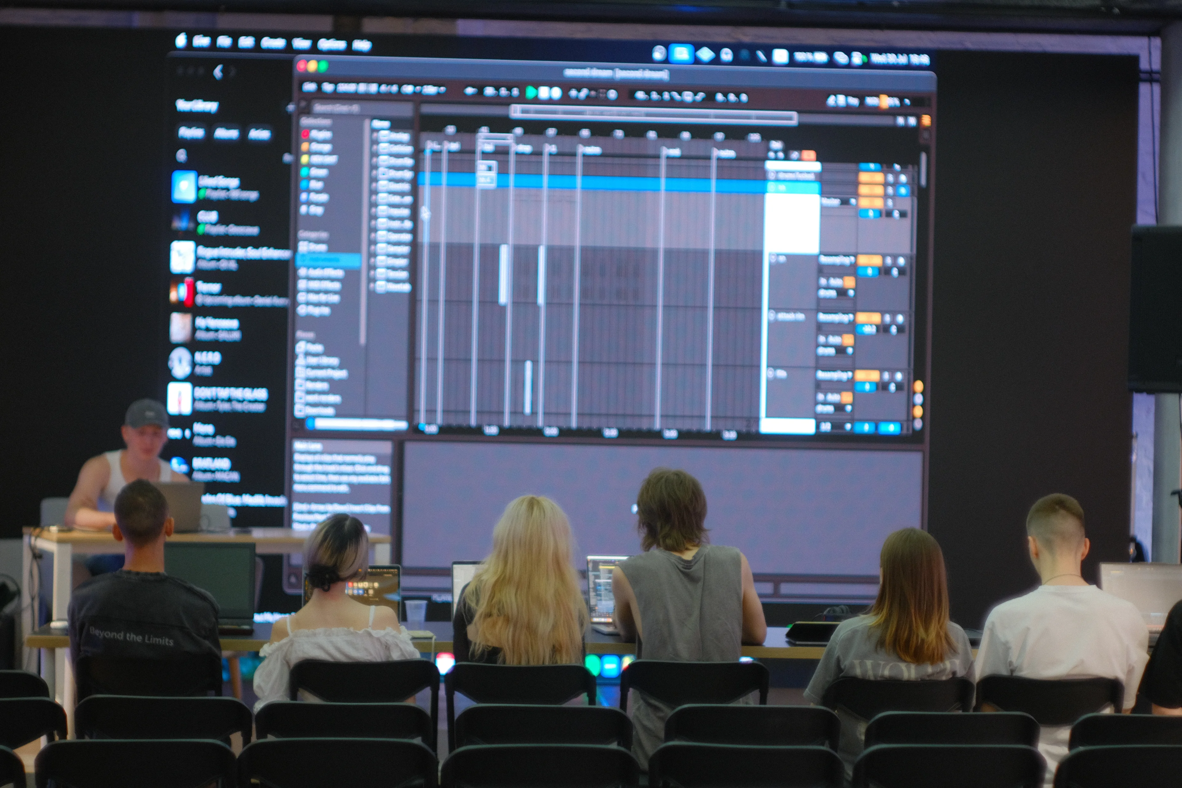 Signal Generative Design